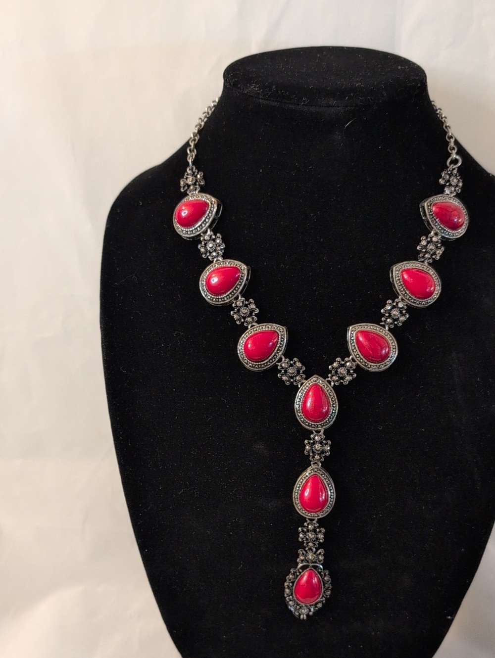 Bold Pink Teardrop Statement Necklace - Women's Jewelry
